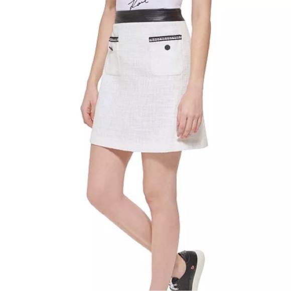 KARL LAGERFELD PARIS
Tweed Skirt
NWT 
Size:14
Color: white and black - Picture 3 of 8